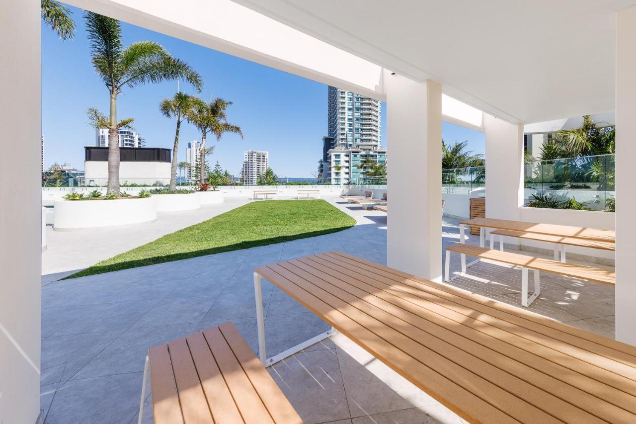 Meriton Suites Surfers Paradise Χρυσή Ακτή Εξωτερικό φωτογραφία The park in 2015