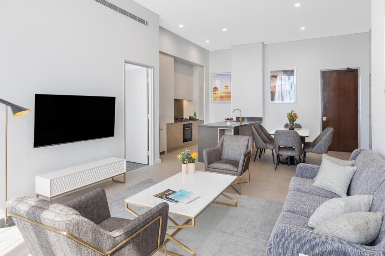 Meriton Suites Surfers Paradise Χρυσή Ακτή Εξωτερικό φωτογραφία A living room in a modern apartment